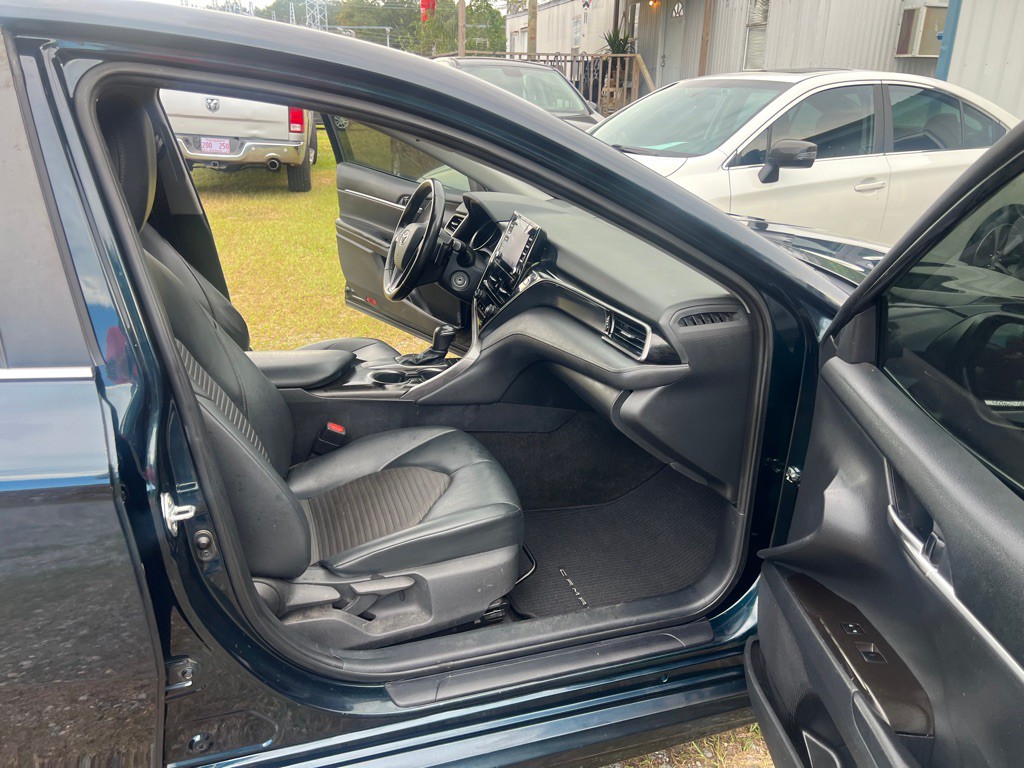 2021 Toyota Camry Image 15