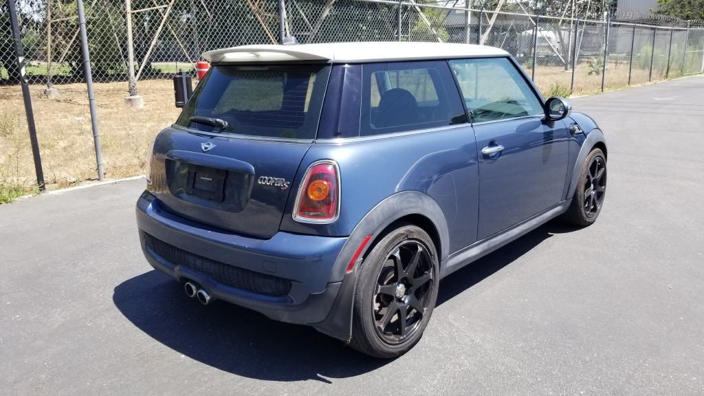 2009 MINI Cooper Image 5