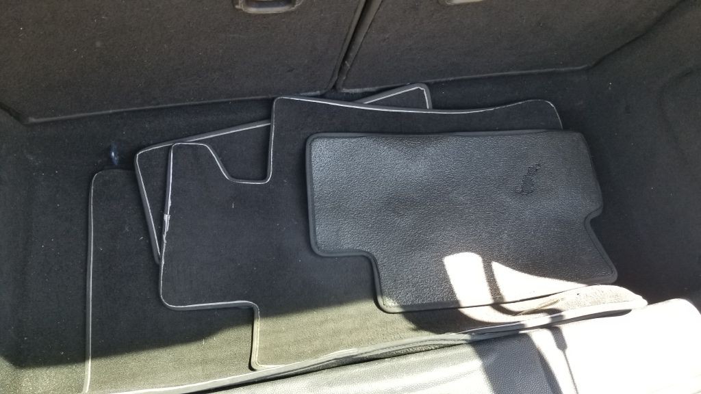 2009 MINI Cooper Image 21