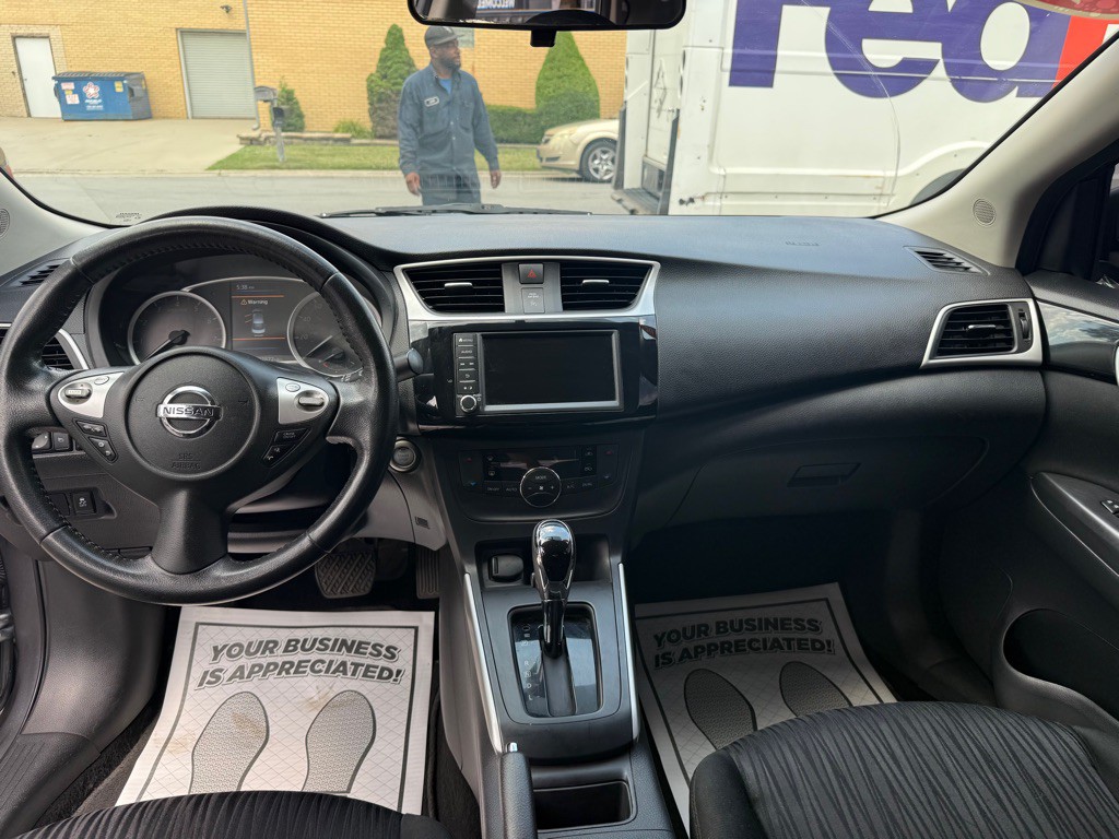 2019 Nissan Sentra Image 7