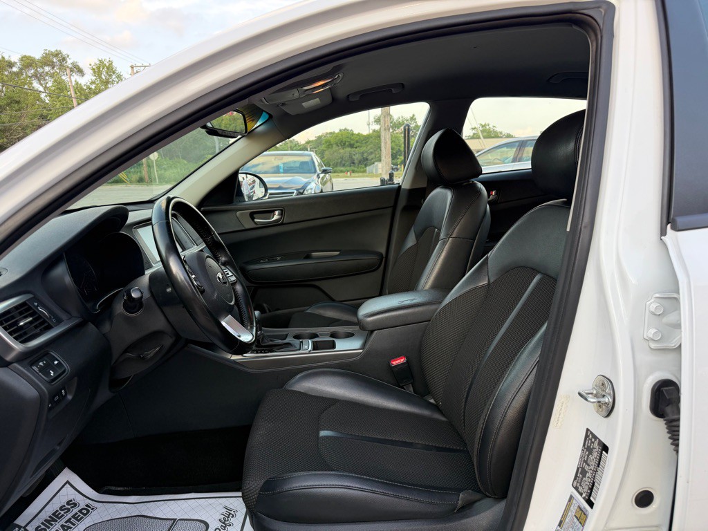 2019 Kia Optima Image 5