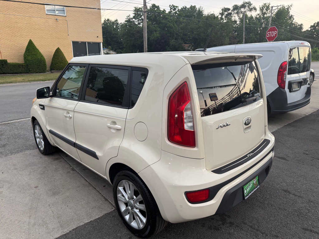 2013 Kia Soul Image 3