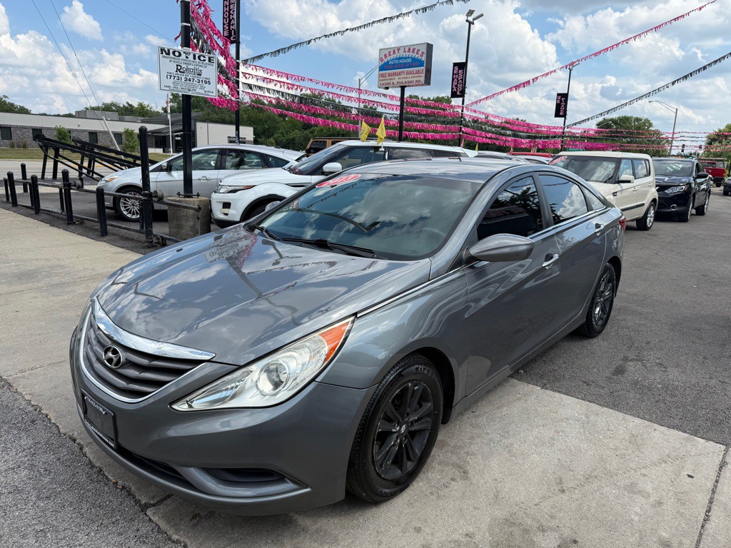 2013 Hyundai Sonata Image 2