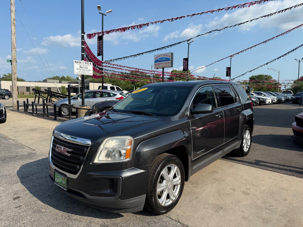 2017 GMC Terrain Image 2