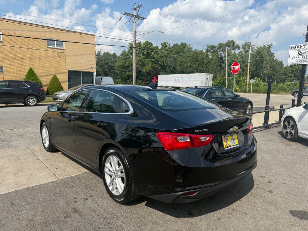 2018 Chevrolet Malibu Image 3