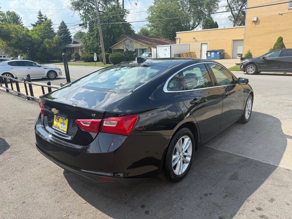 2018 Chevrolet Malibu Image 4