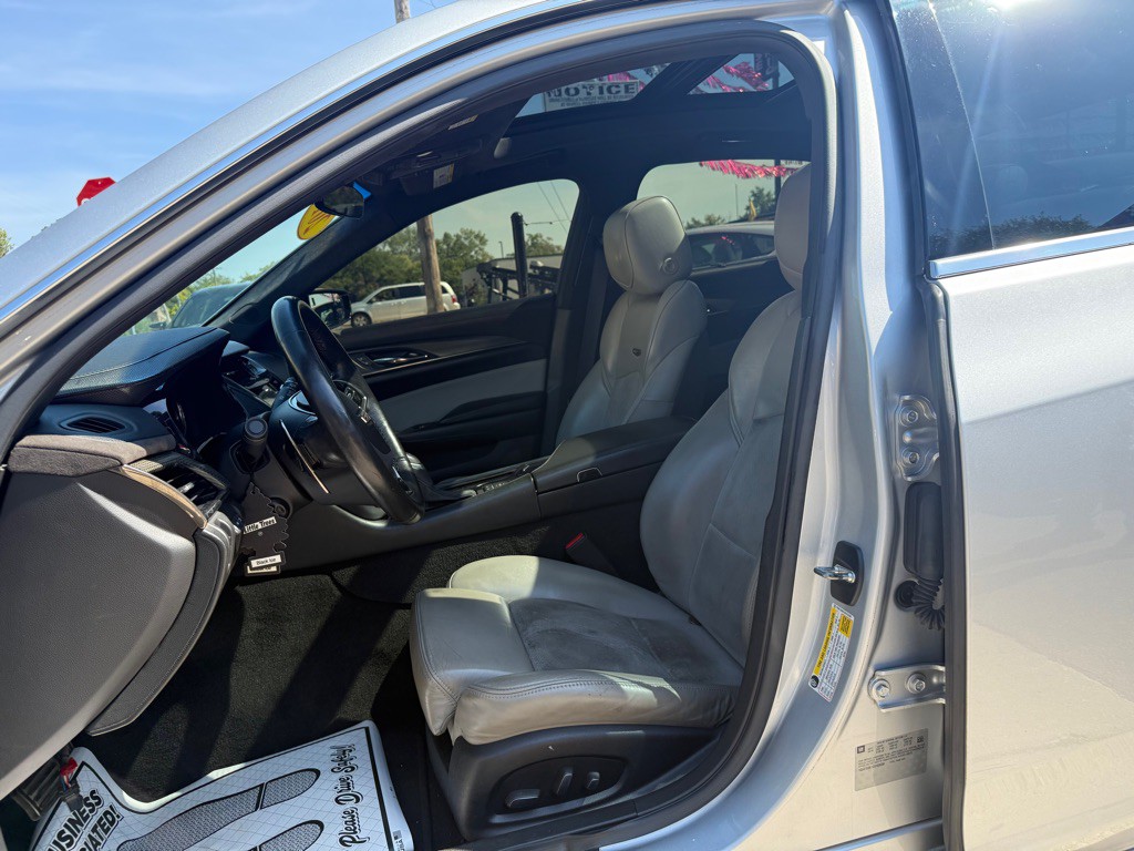 2016 Cadillac CTS Image 5