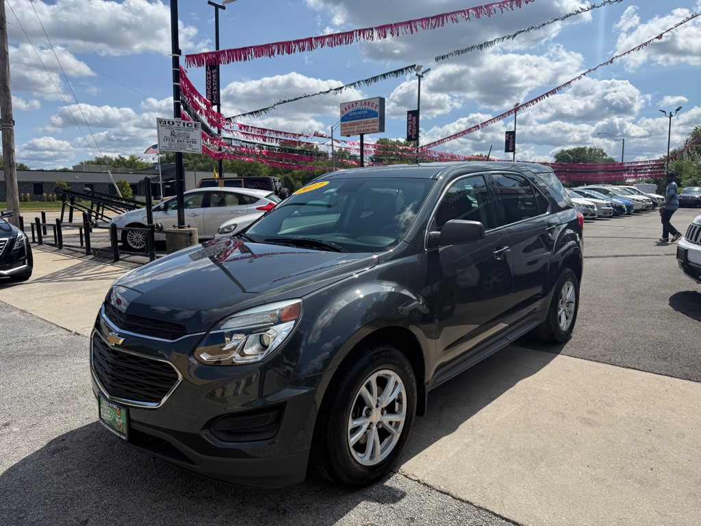 2017 Chevrolet Equinox Image 2