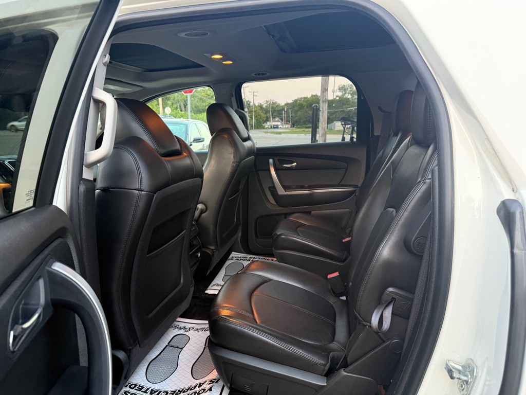2012 GMC Acadia Image 6