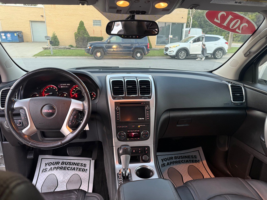 2012 GMC Acadia Image 8