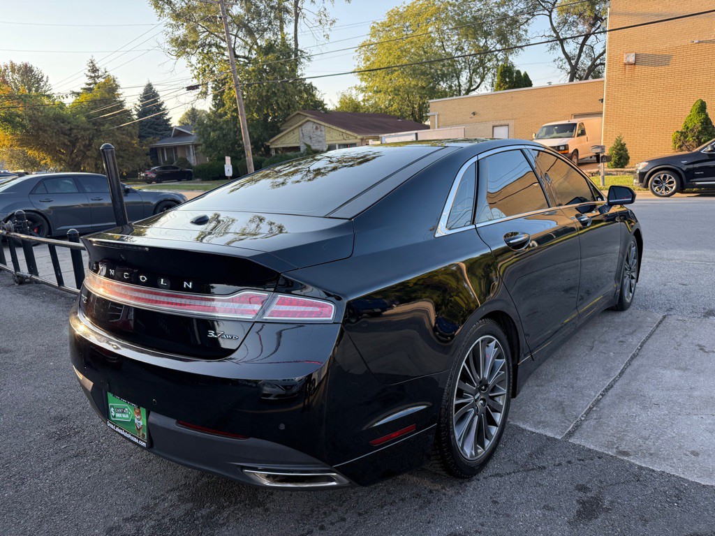 2016 Lincoln MKZ Image 4