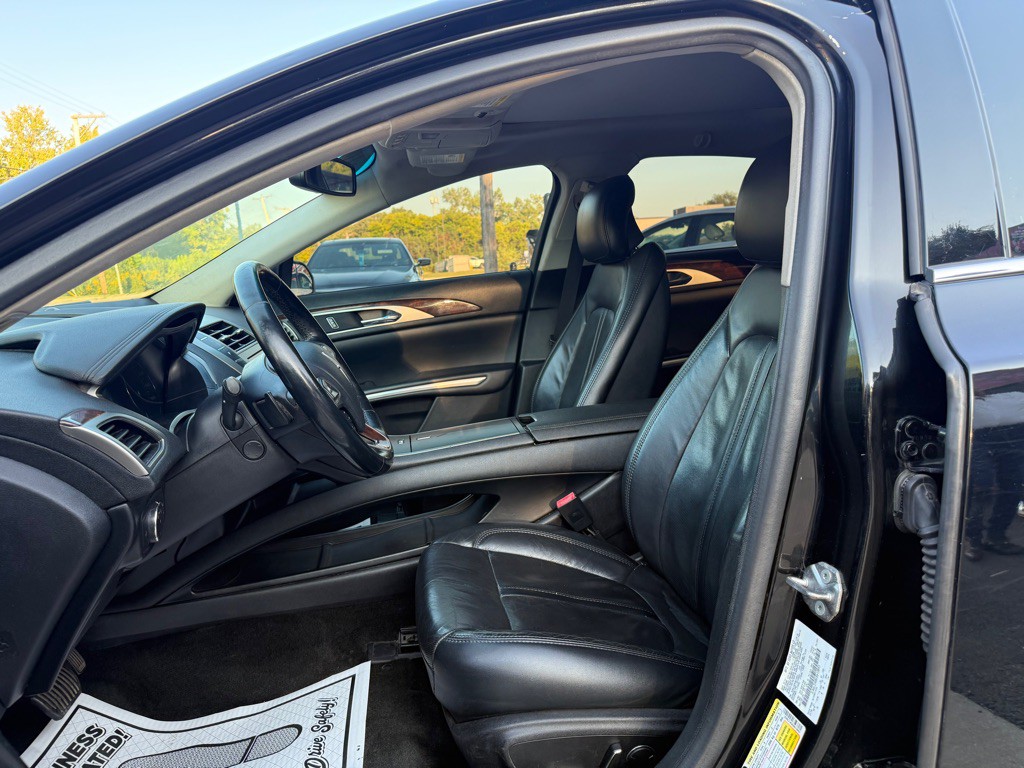 2016 Lincoln MKZ Image 5