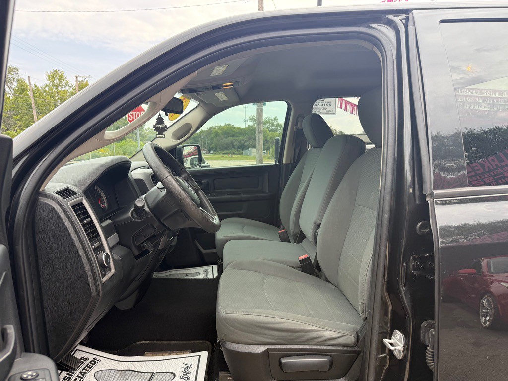2015 RAM 1500 Image 4