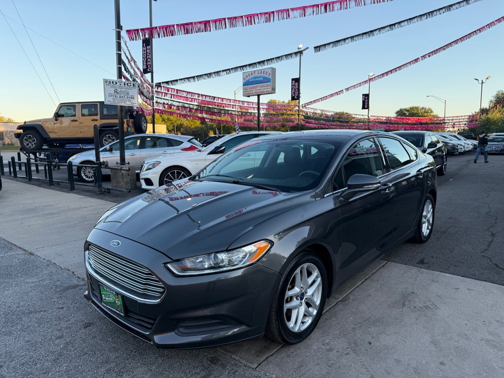 2015 Ford Fusion Image 2