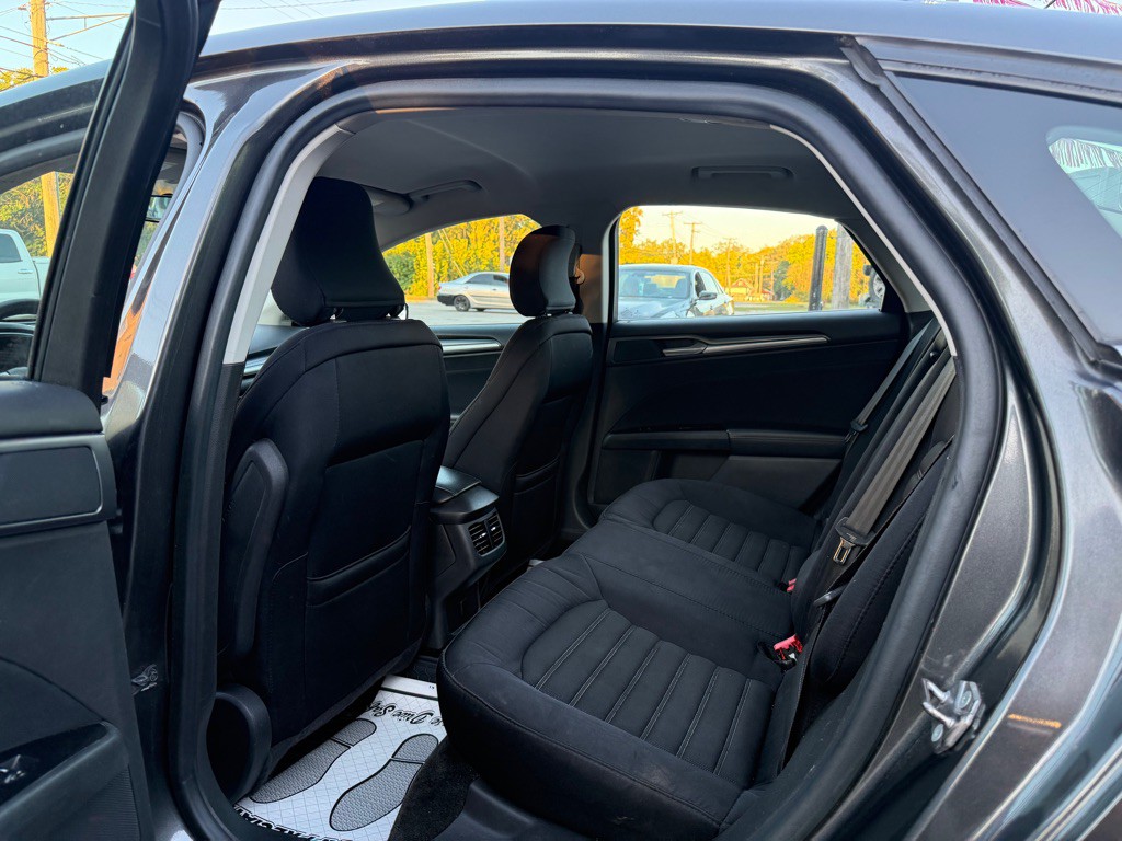 2015 Ford Fusion Image 6