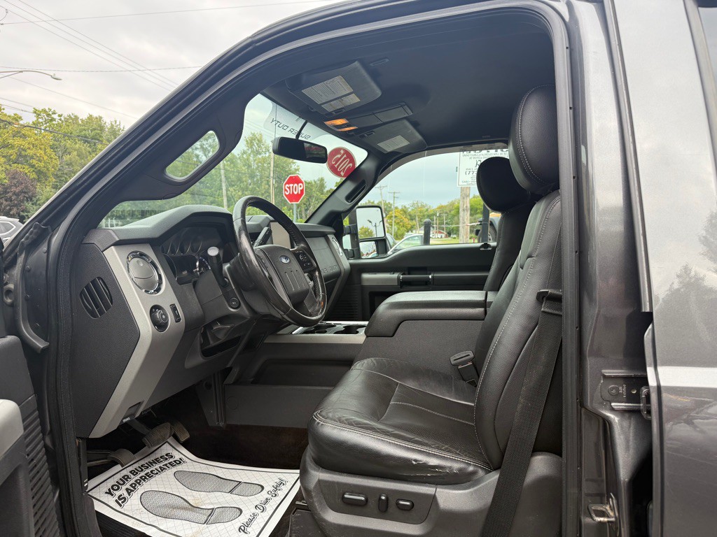 2015 Ford F-250 Image 5