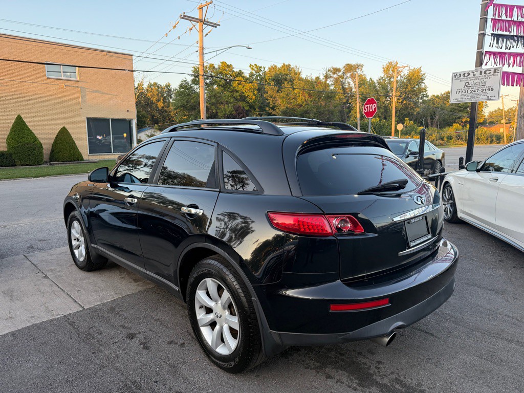 2004 INFINITI FX35 Image 3