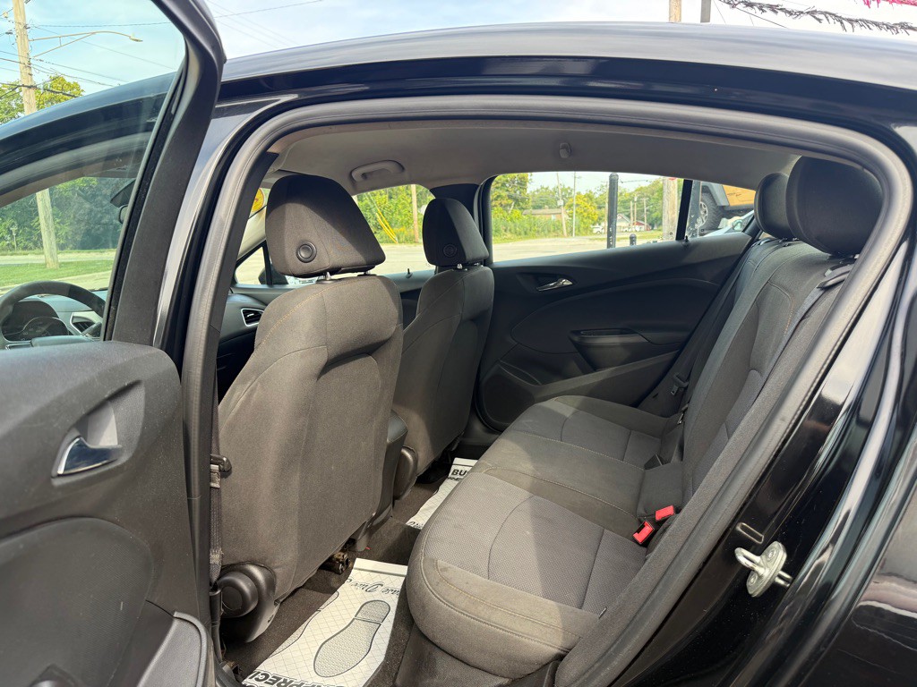 2018 Chevrolet Cruze Image 6
