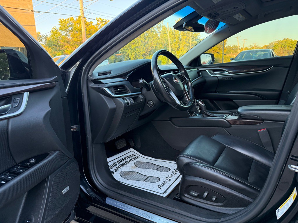 2015 Cadillac XTS Image 6