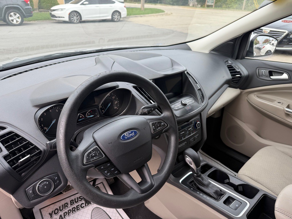 2019 Ford Escape Image 9