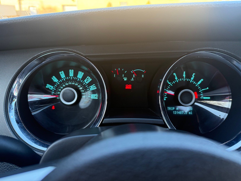 2013 Ford Mustang Image 8