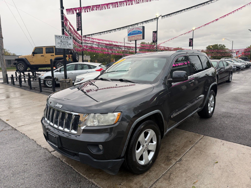 2011 Jeep Grand Cherokee Image 2