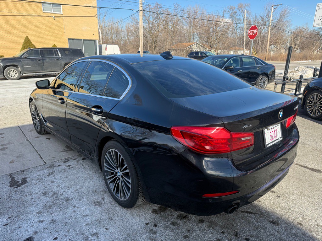 2018 BMW 5 Series Image 3