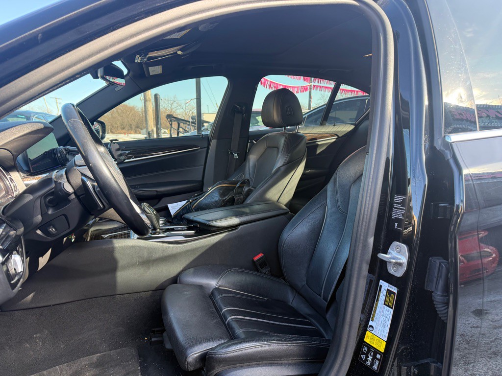 2018 BMW 5 Series Image 6