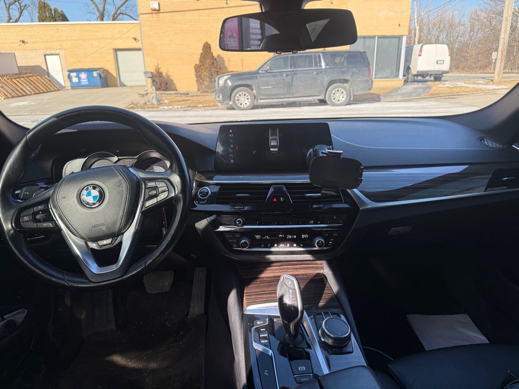 2018 BMW 5 Series Image 8