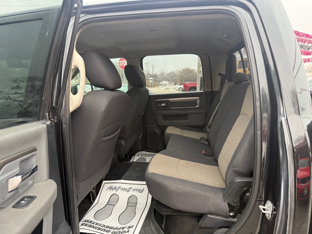 2017 RAM 1500 Image 6