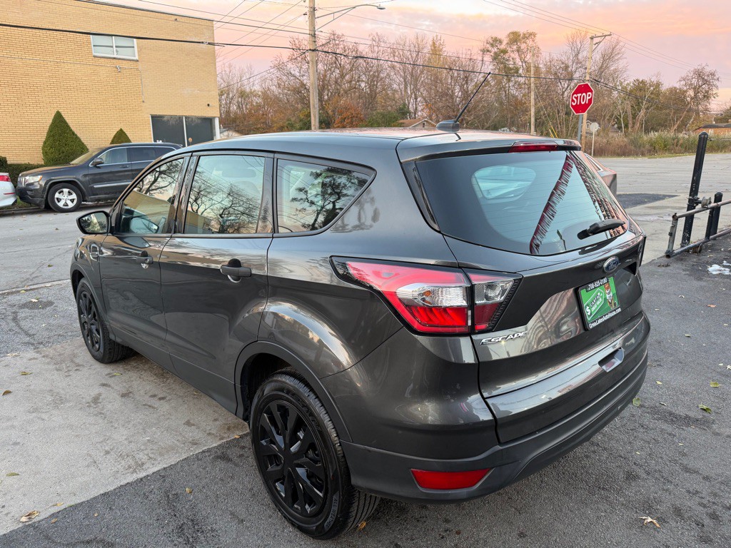 2018 Ford Escape Image 3
