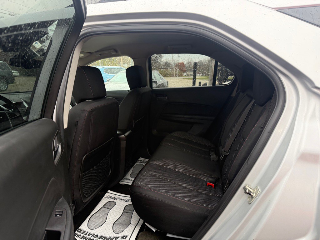 2011 Chevrolet Equinox Image 6