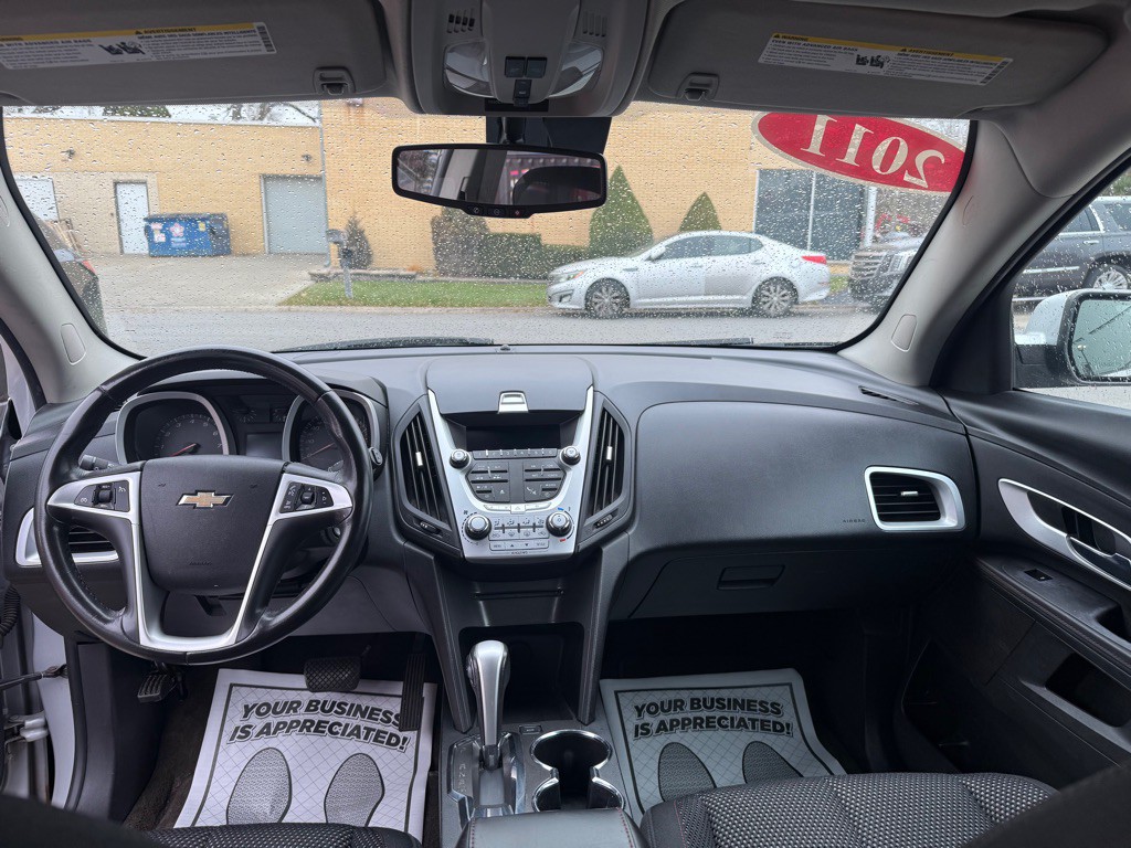 2011 Chevrolet Equinox Image 7