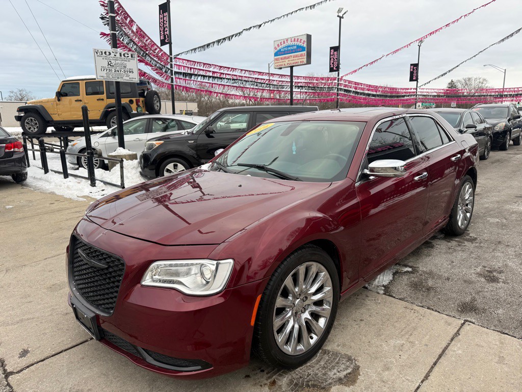 2016 Chrysler 300 Image 2