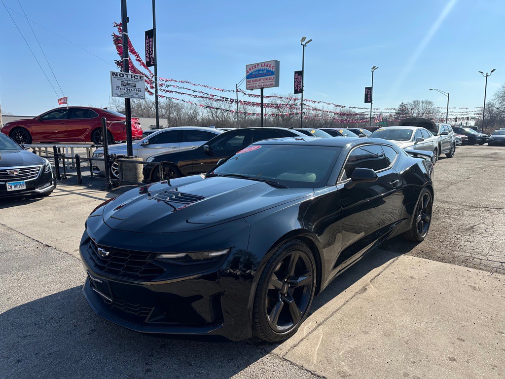 2020 Chevrolet Camaro Image 2