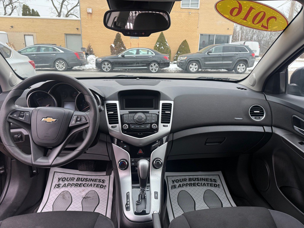 2016 Chevrolet Cruze Image 7