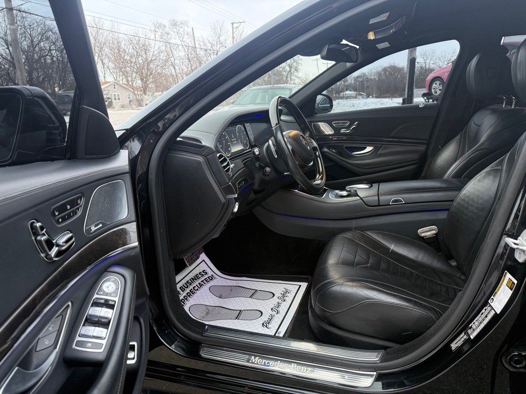 2015 Mercedes-Benz S-Class Image 6