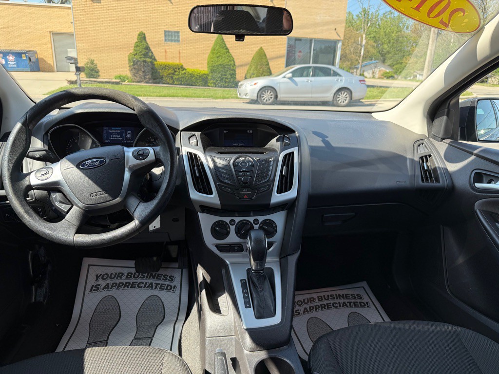 2014 Ford Focus Image 8