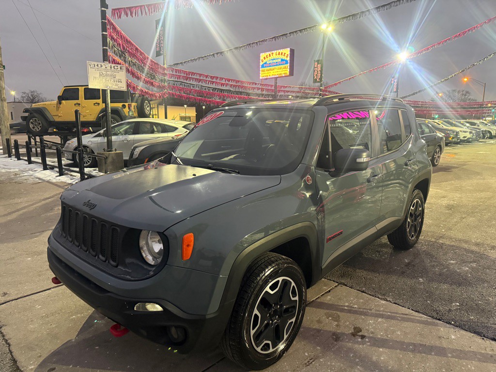 2017 Jeep Renegade Image 2