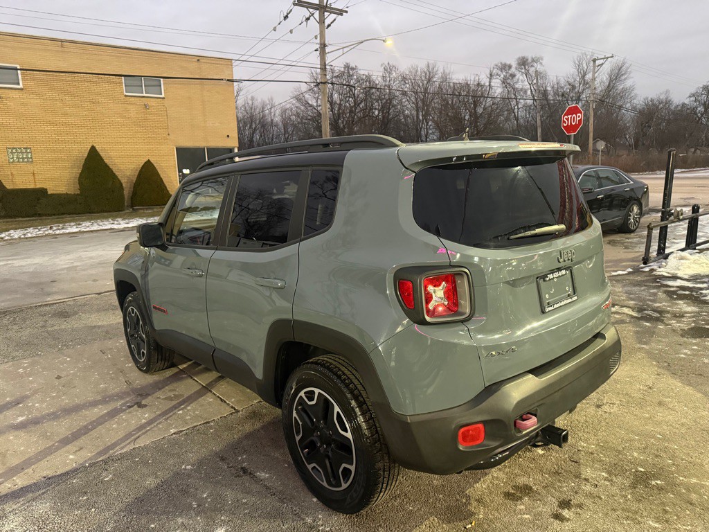 2017 Jeep Renegade Image 3