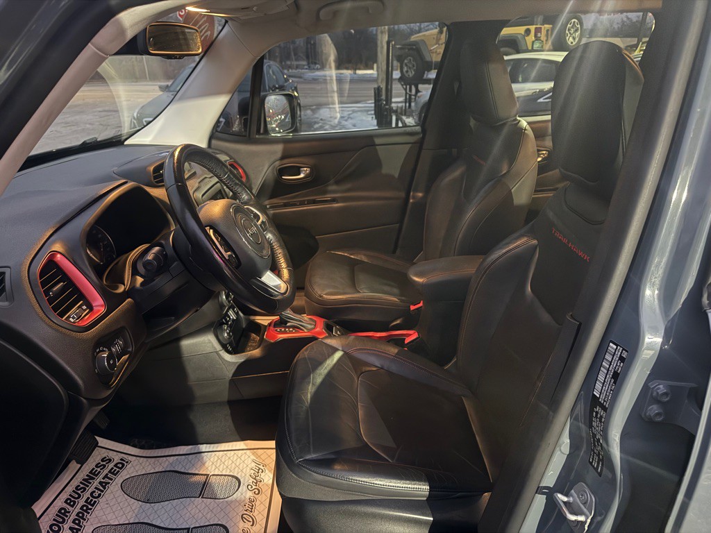 2017 Jeep Renegade Image 6