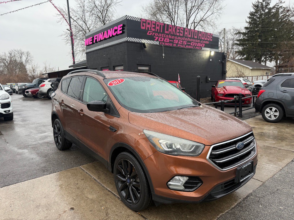 2017 Ford Escape Image 1
