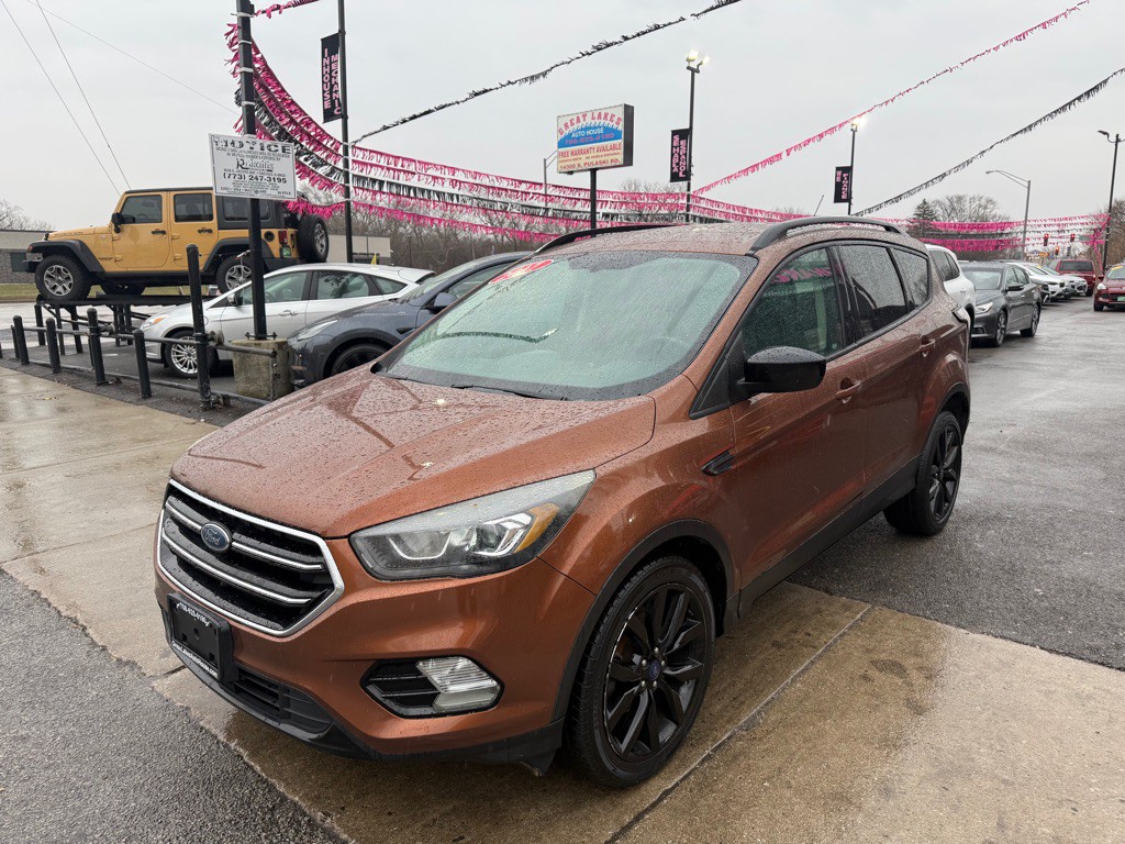 2017 Ford Escape Image 2