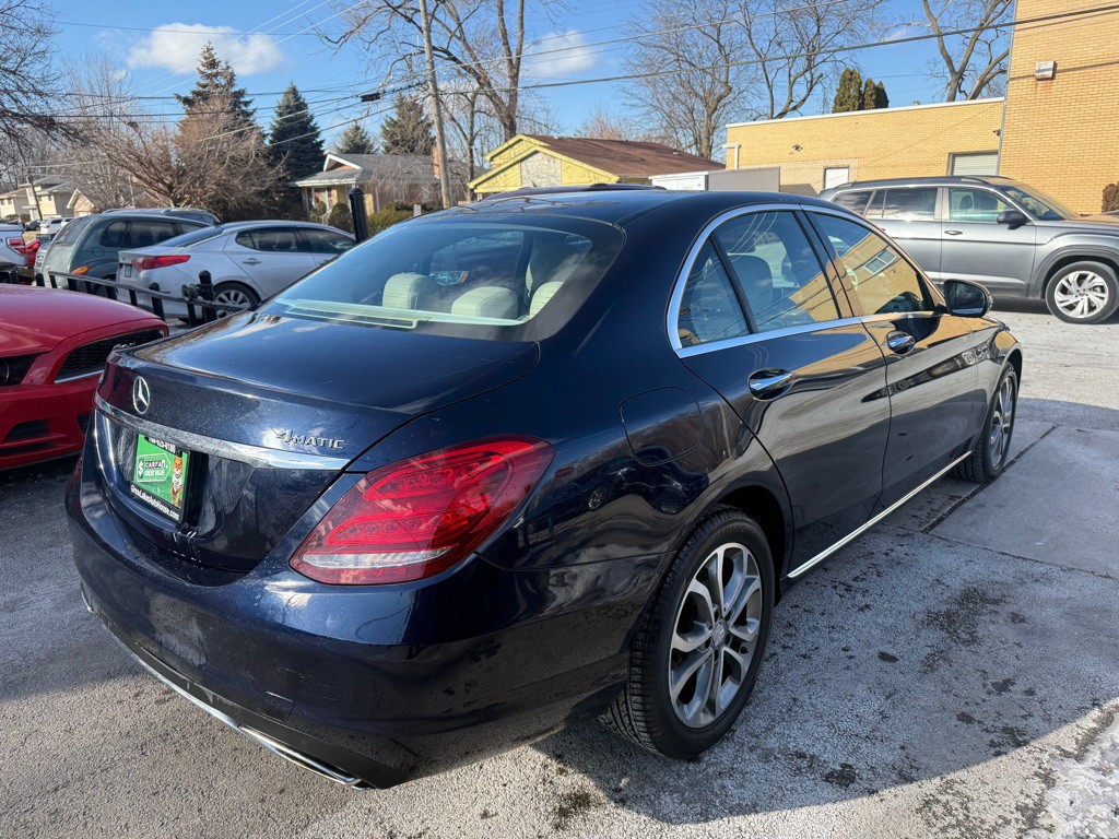 2015 Mercedes-Benz C-Class Image 4