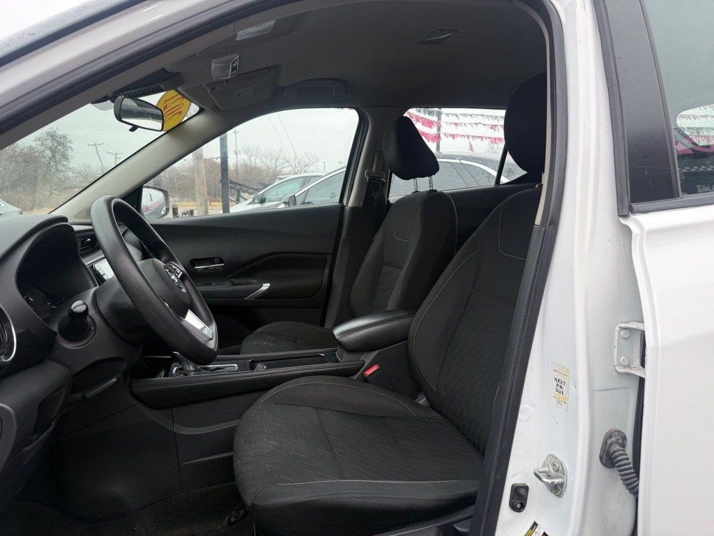 2021 Nissan Kicks Image 3