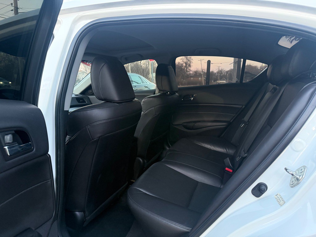 2016 Acura ILX Image 6