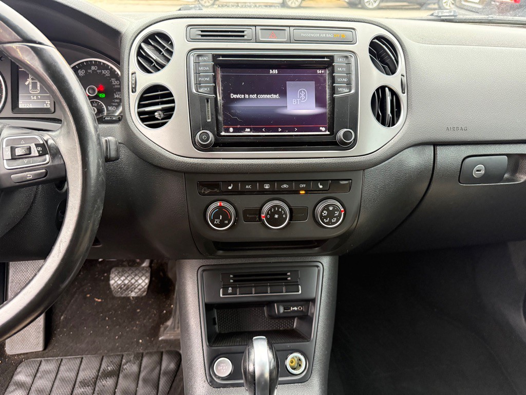 2017 Volkswagen Tiguan Image 8