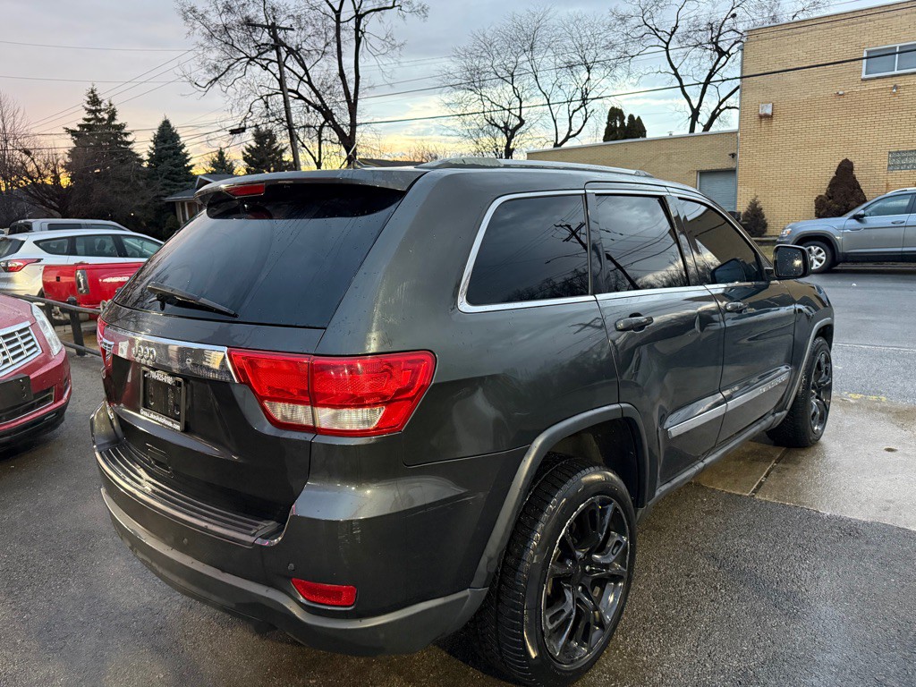 2011 Jeep Grand Cherokee Image 4