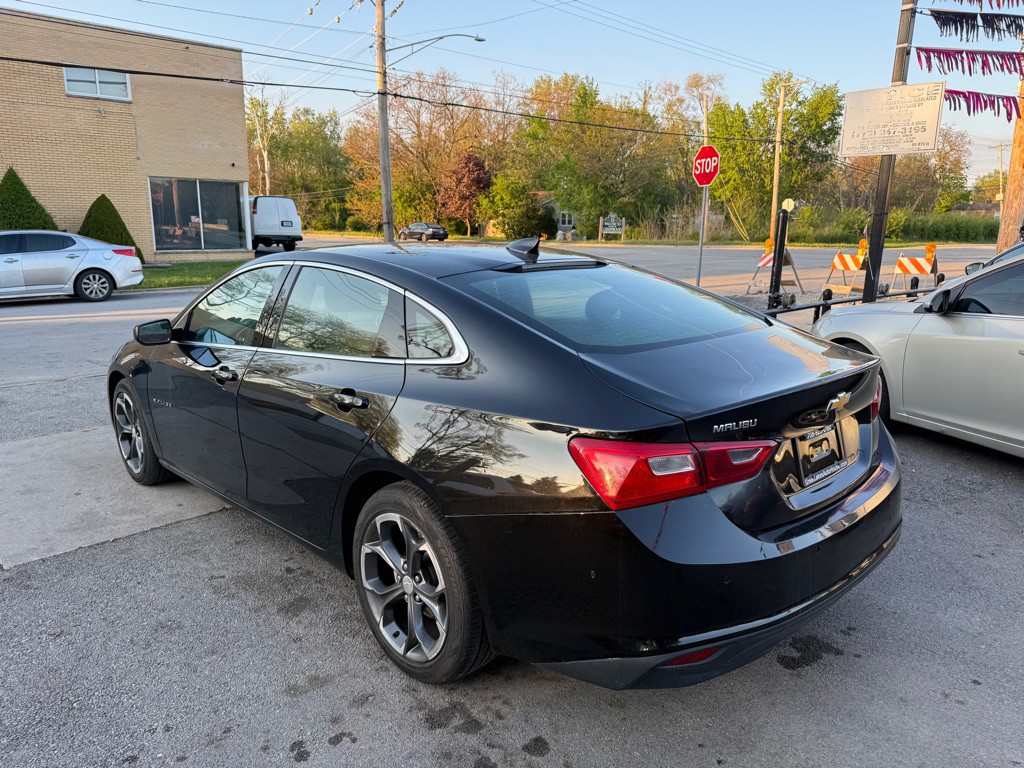 2023 Chevrolet Malibu Image 3