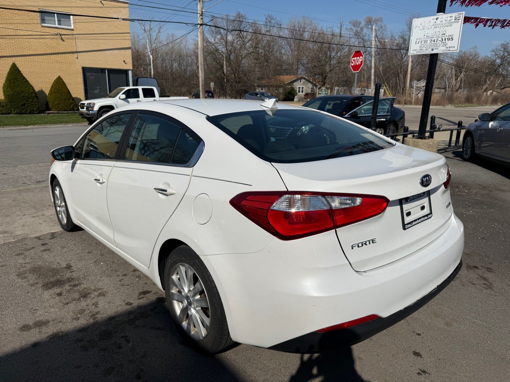 2015 Kia Forte Image 3